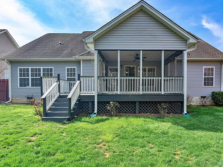 6811 Neville Dr — Photo 13