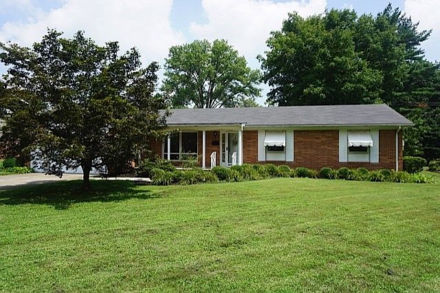 1st image of 930 Wiltshire Dr