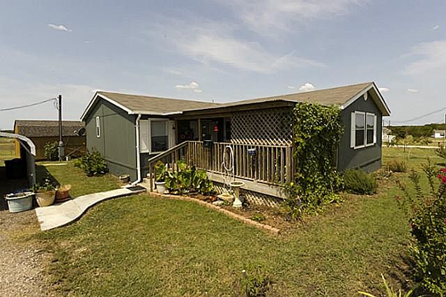 1st image of 3905 Adriels Ln