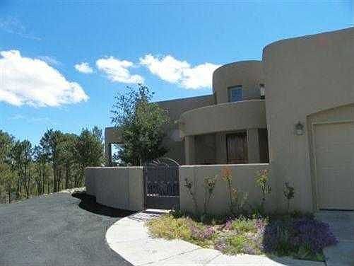 1st image of 76 Woodlands Dr