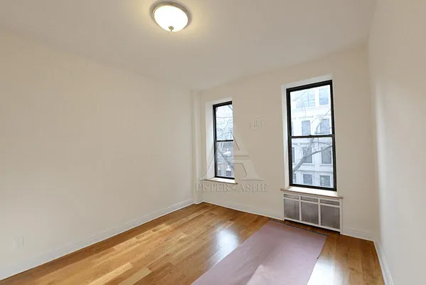 Rented by Peter Ashe | media 3