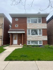 7824 W Addison St, Chicago, IL, 60634
