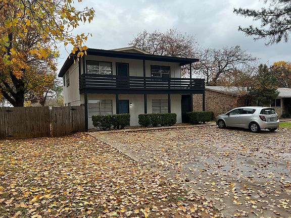 3rd image of 400 Donnell Dr APT A
