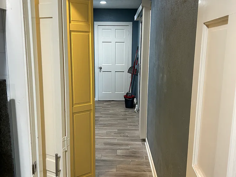 601 Grant St — Photo 9