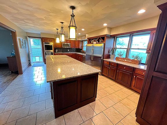 2nd image of 16268 Country Club Dr