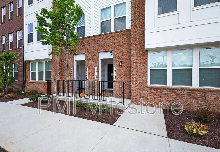 16162 Frederick Rd — Photo 3
