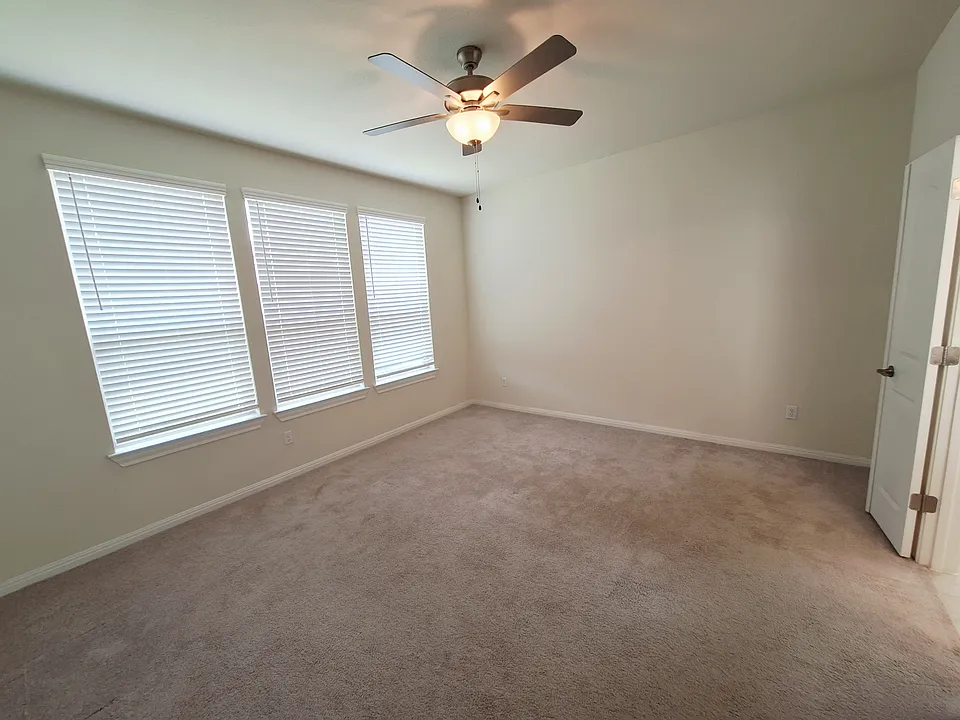 6508 Folsom Ave
