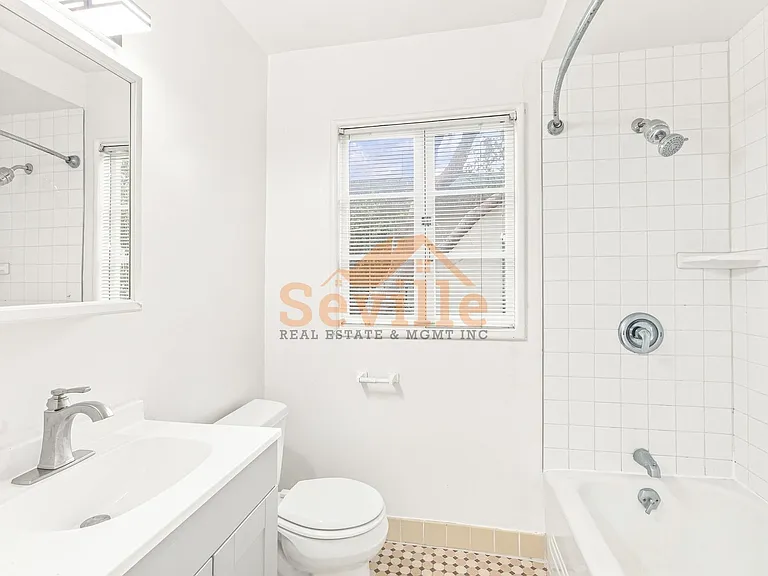 1526 Arch St — Photo 35