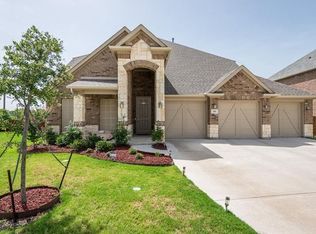 301 Valentino Way, Grand Prairie, TX 75052