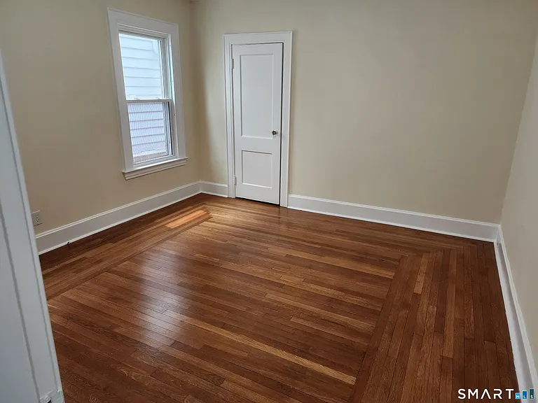 380 McKinley Ave #1 — Photo 14