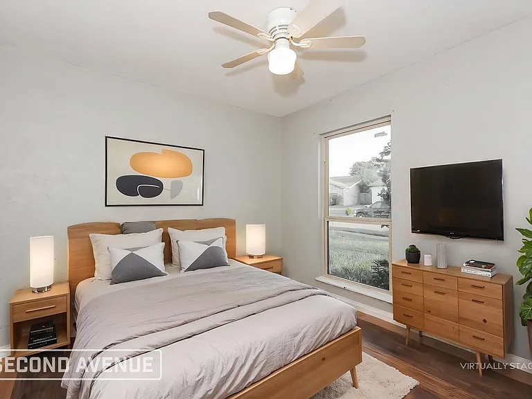 7525 Ashcrest Ln — Photo 16