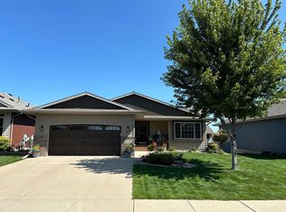 2216 S Hofstad Ave, Sioux Falls, SD 57106