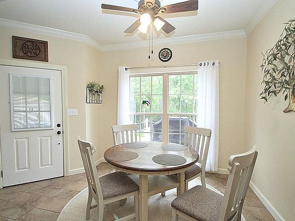 5th image of 12073 Balsam Ct
