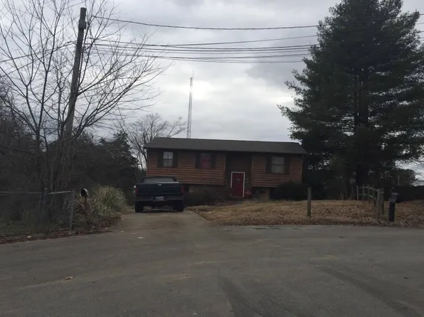 10016 Branchview Dr, Knoxville, TN 37932
