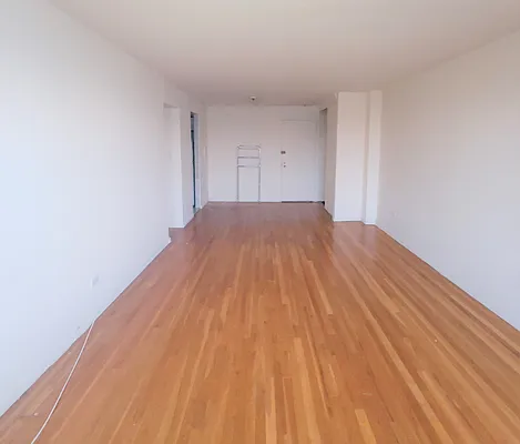 Rented by Voro, LLC | media 7