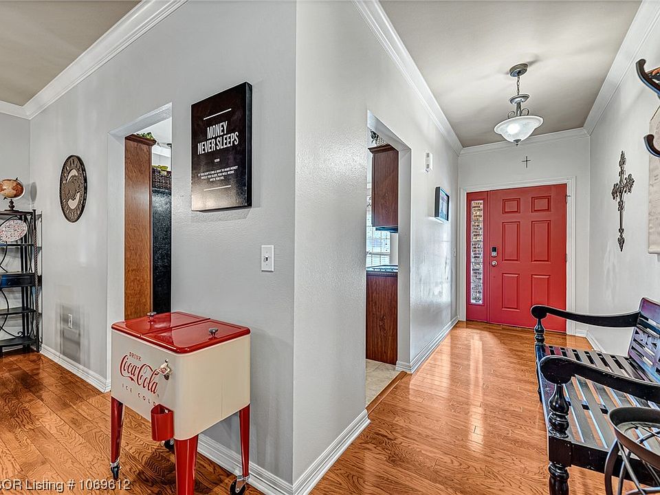 521 S Pierremont Dr, Fayetteville, AR 72701 | Zillow