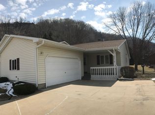3616 Parkwood Pl, La Crosse, WI 54601
