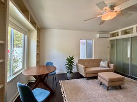 701 Atchison St, Pasadena, CA