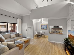 3500 N Hayden Rd APT 912, Scottsdale, AZ 85251