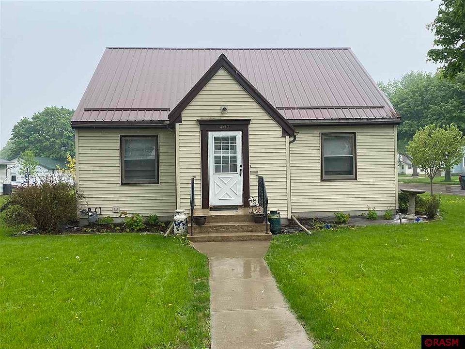 1st image of 400 8th Ave N