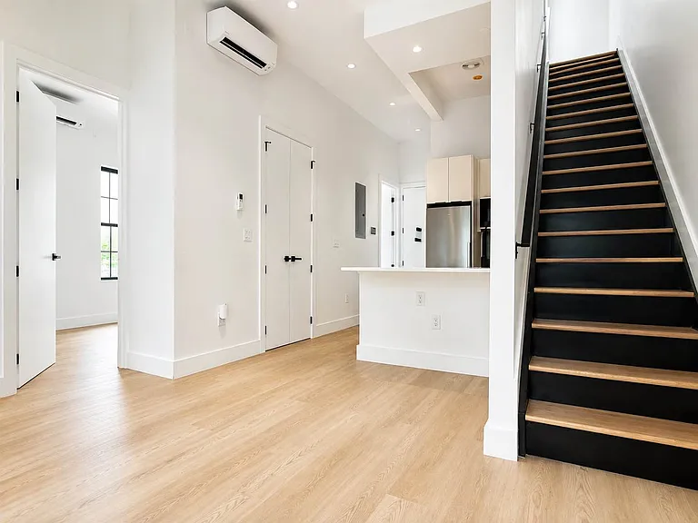 375 Bushwick Ave #4R — Photo 2
