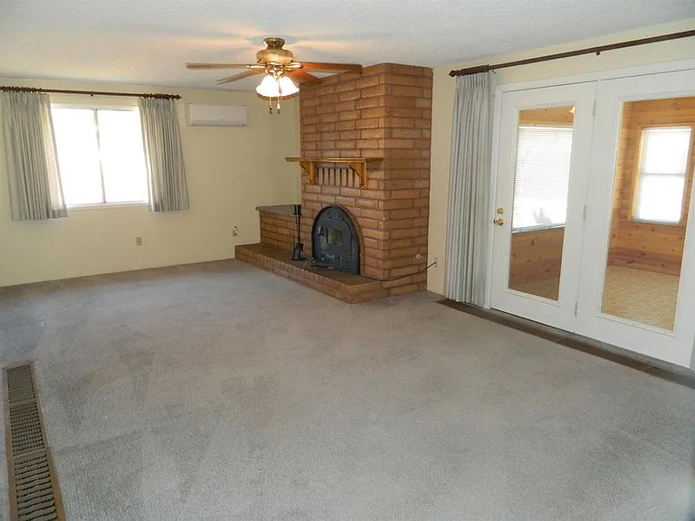 Merryman Dr — Photo 7