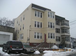 476 Grove St, Irvington, NJ 07111