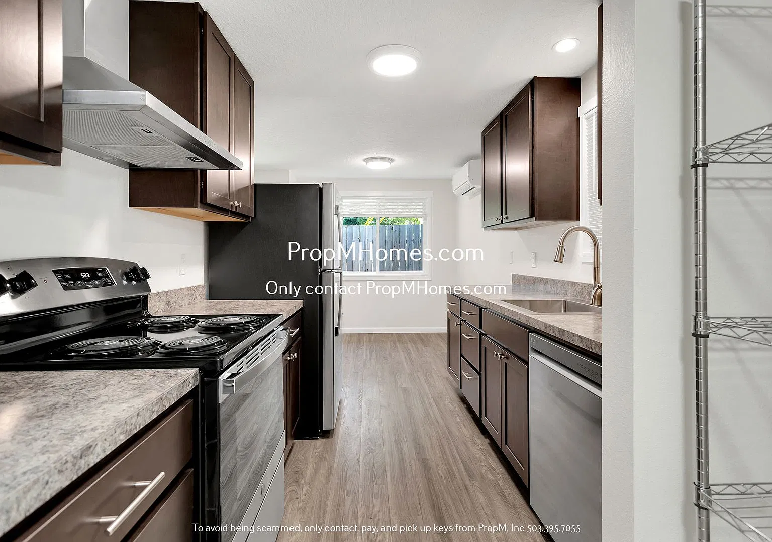 Two Bedroom Home In Beaverton W/ Large Patio! — Photo 4
