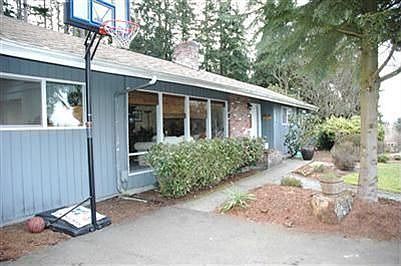 1st image of 1631 154th Ave SE