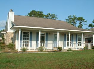 3320 N 7th St, Ocean Springs, MS 39564