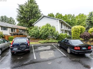 6835 SW Capitol Hill Rd APT 31, Portland, OR 97219