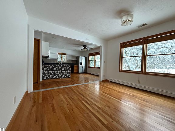 4th image of 4185 Foxcraft Dr