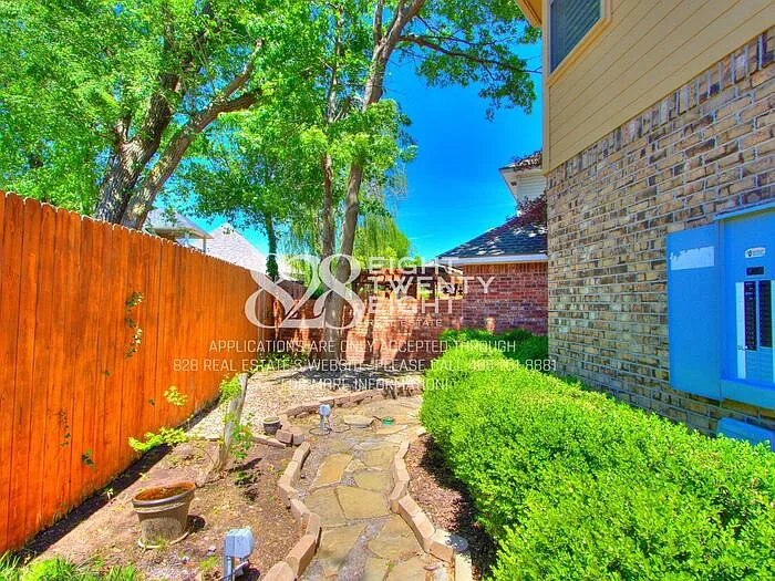 3841 Tudor Cir — Photo 6