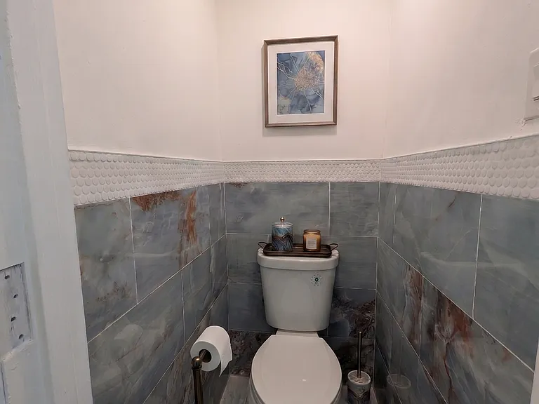 1036 W Walnut St #3-R — Photo 14