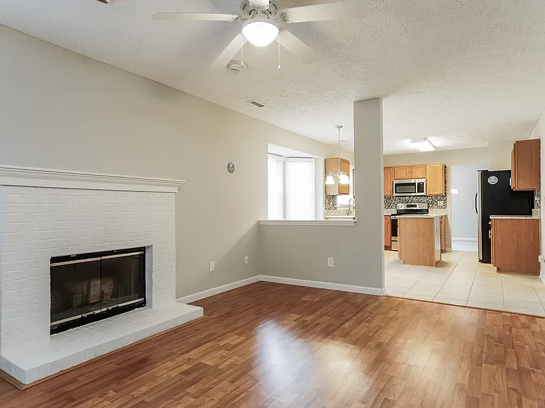 116 Elmridge Dr — Photo 5