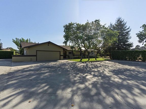 3rd image of 3390 Fallon Rd