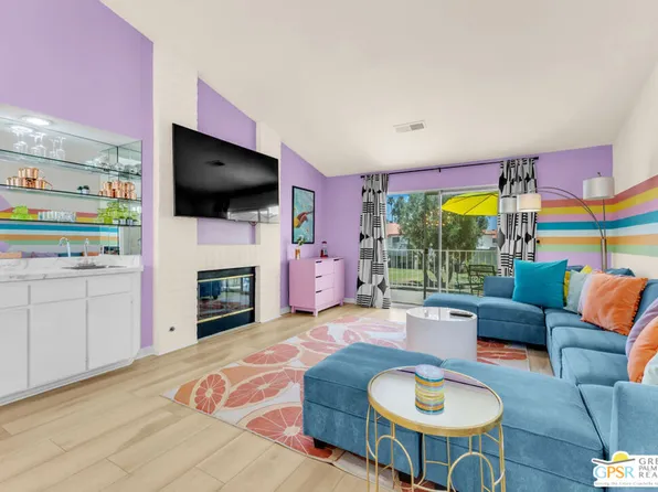 738 Vista Lago Dr, Palm Desert, CA 92211