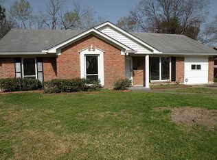 826 Frazer Ln, Houston, TX 77038