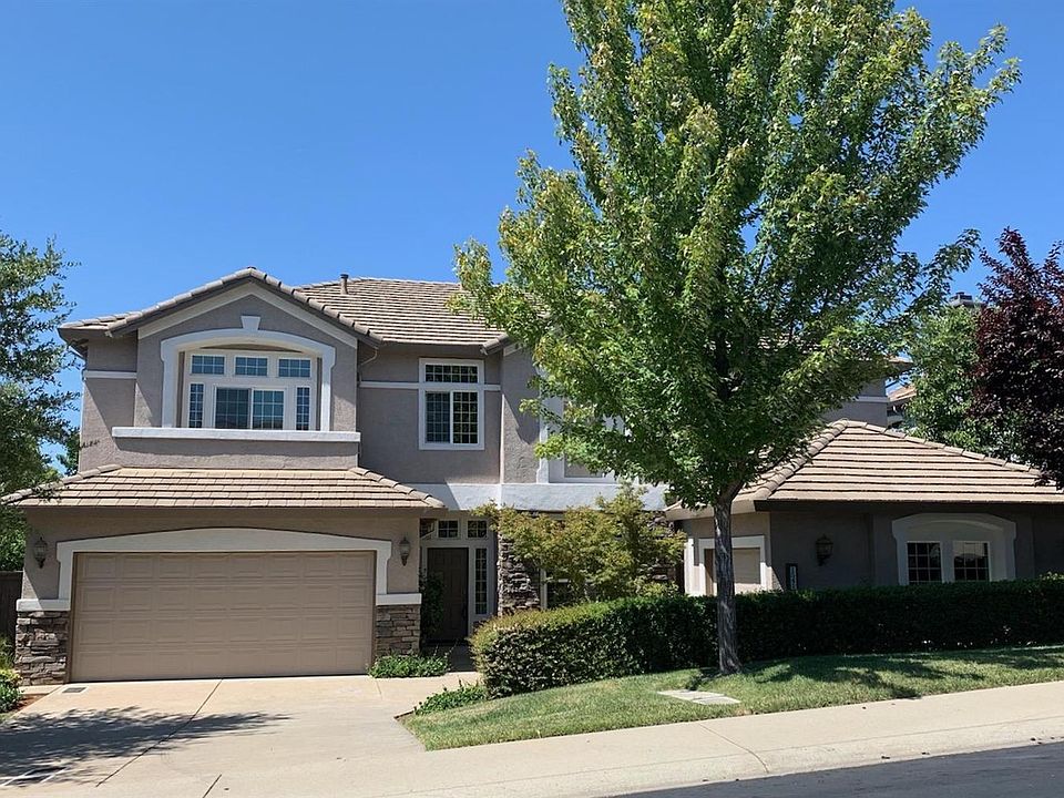 2nd image of 1541 Terracina Dr