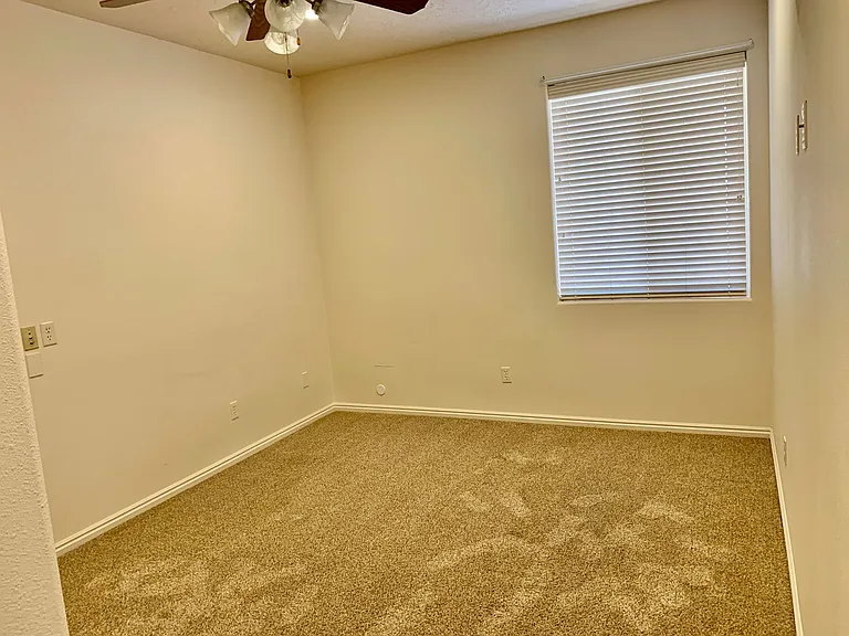 2276 E Greystone Dr — Photo 8