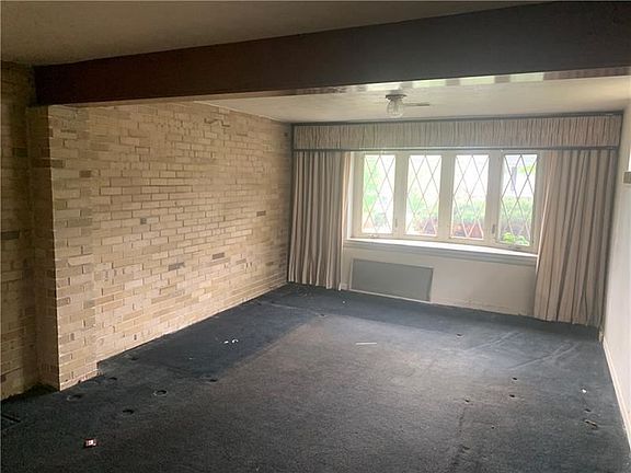 3rd image of 7070 Dumbarton Pl
