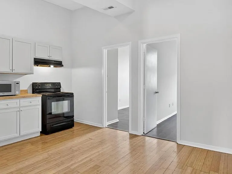 1918 W Diamond St #3 — Photo 19
