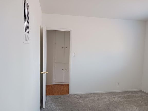 3rd image of 1025 Idaho Ave APT 10