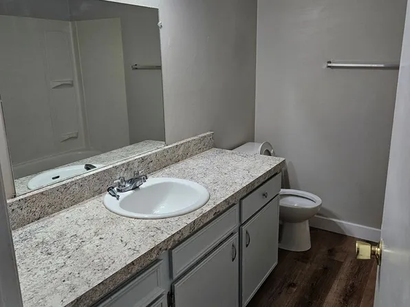 2125 Jubilee Dr #1-24, Wasco, CA 93280