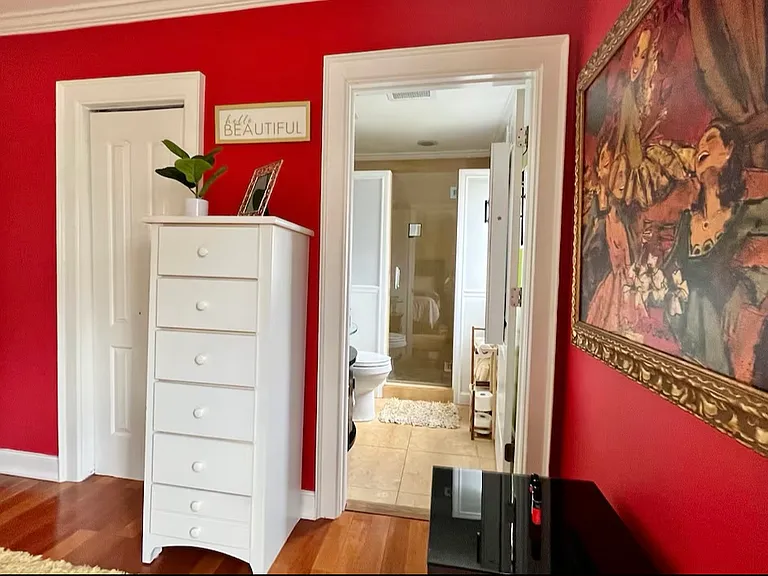 2407 E 10th Ave — Photo 16