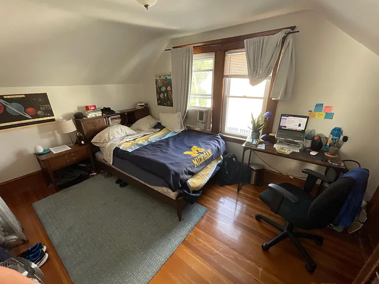 11 Dickson St #2 — Photo 15