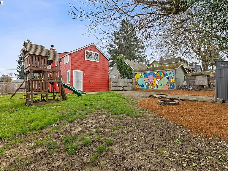 4805 NE 110th Ave — Photo 37