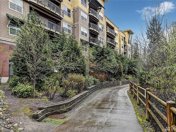 2nd image of 15408 Main St Unit 506