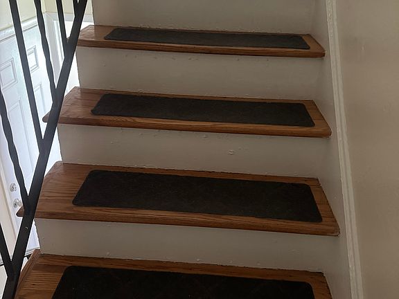 4th image of 5 Wood Ave APT 3E
