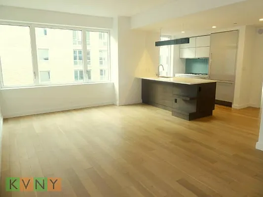 Rented by KVNY Soho | media 9